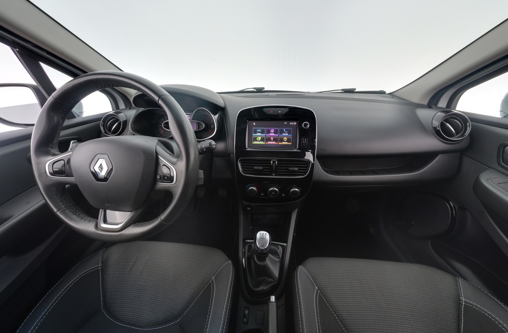 RENAULT CLIO 2018