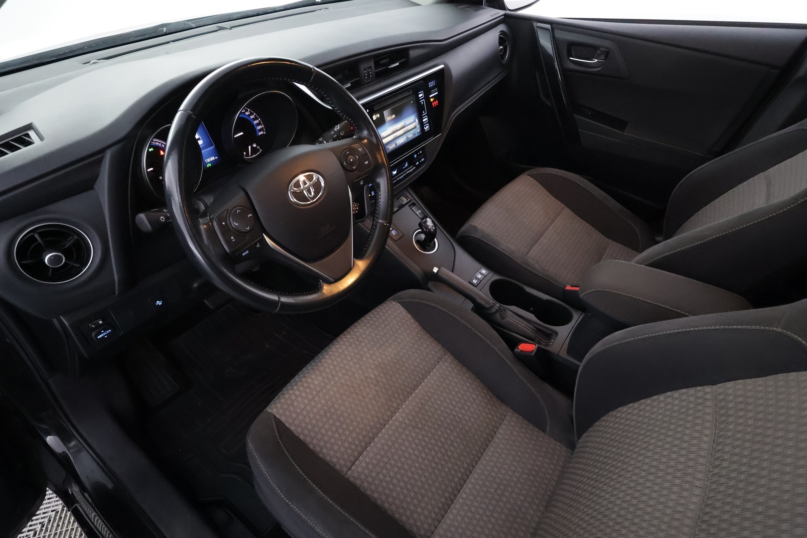TOYOTA Auris 2018