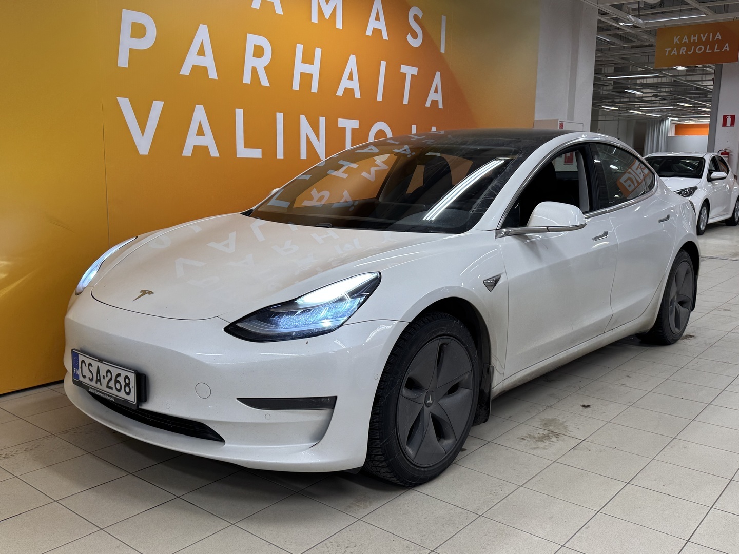 TESLA Model 3 2020