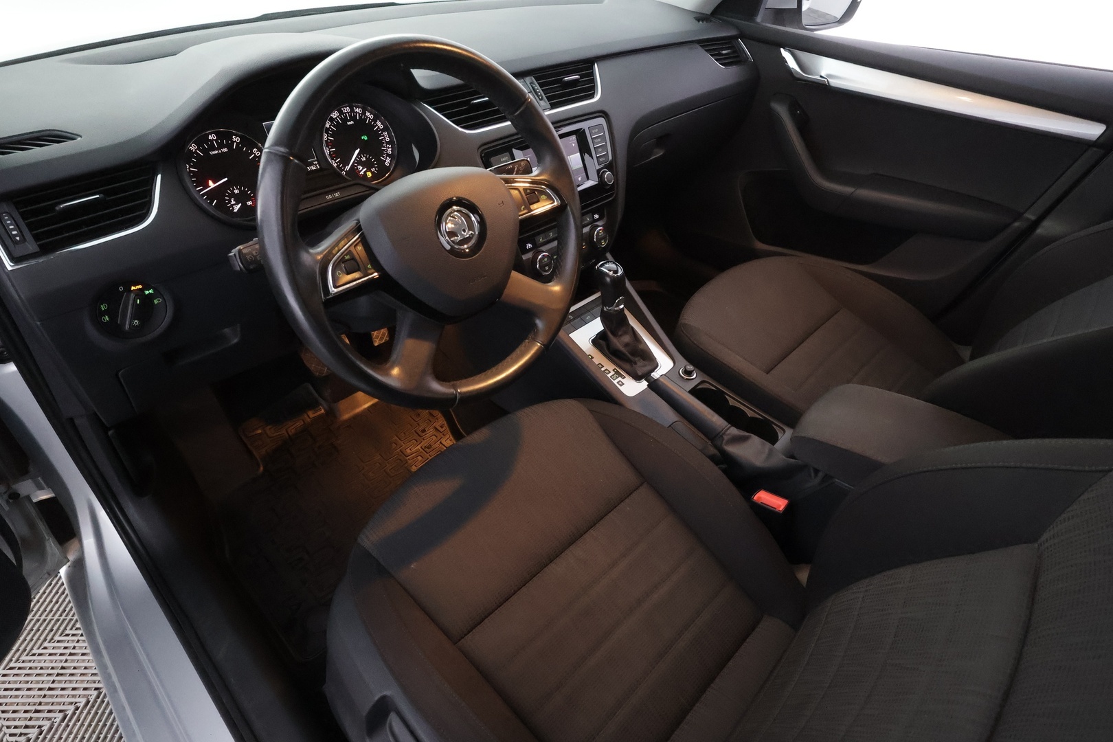 SKODA Octavia 2015