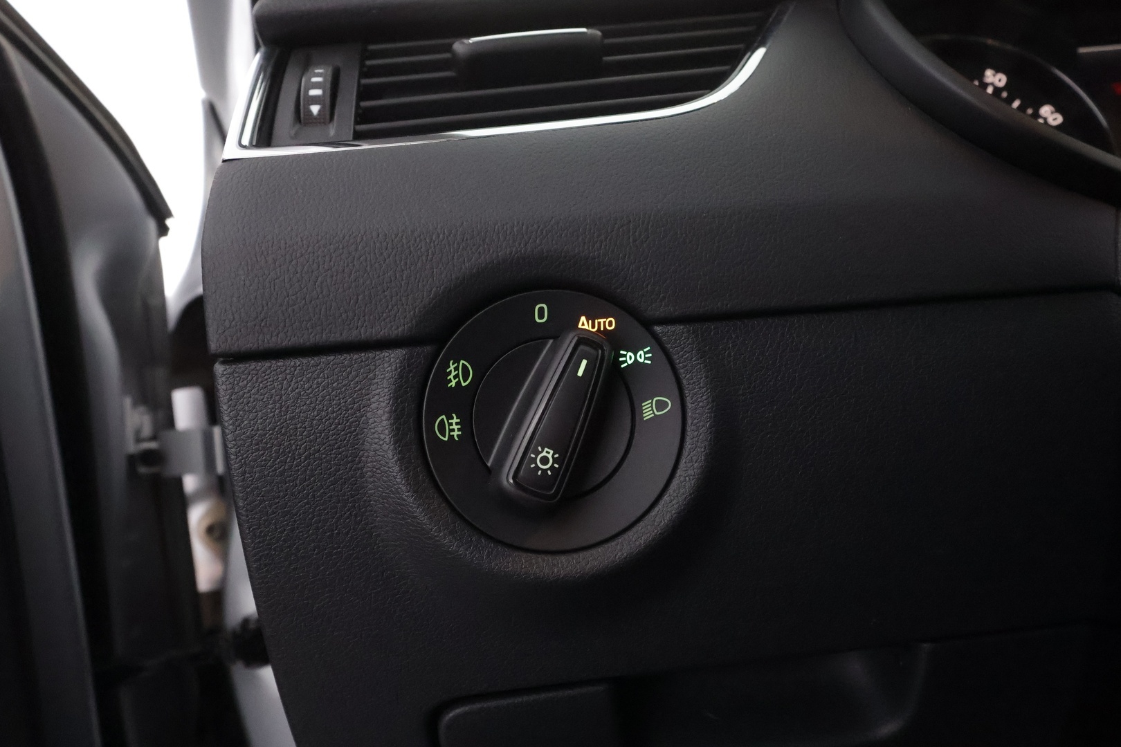 SKODA Octavia 2015