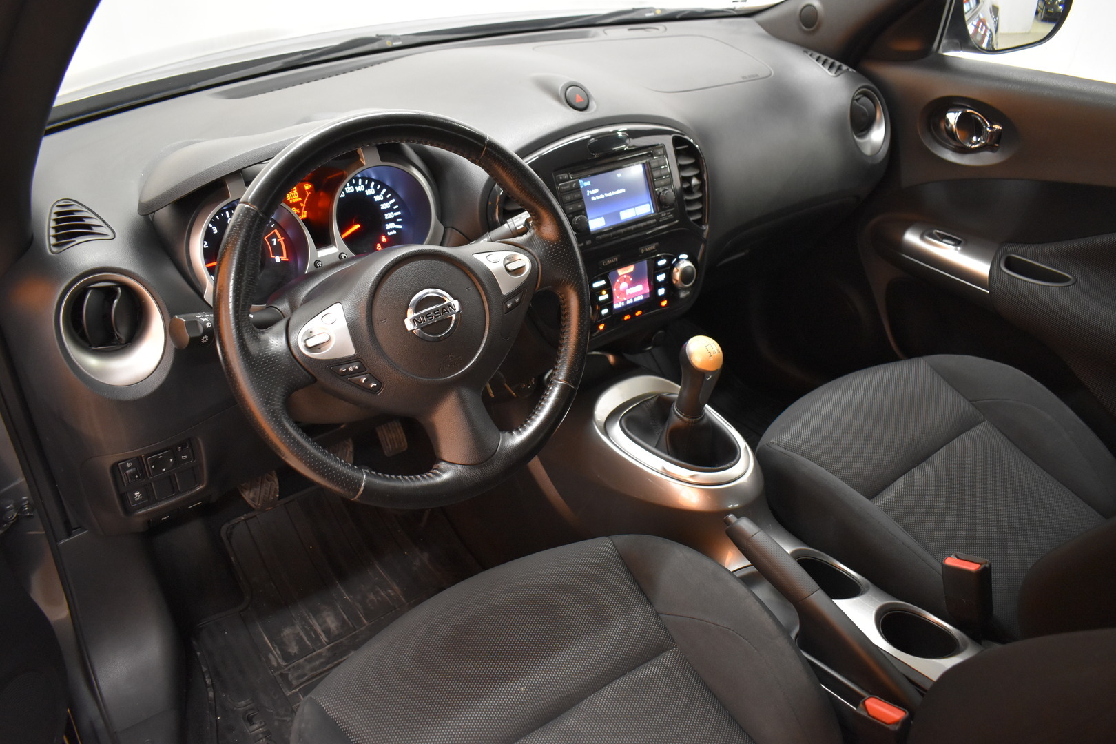 NISSAN Juke 2011