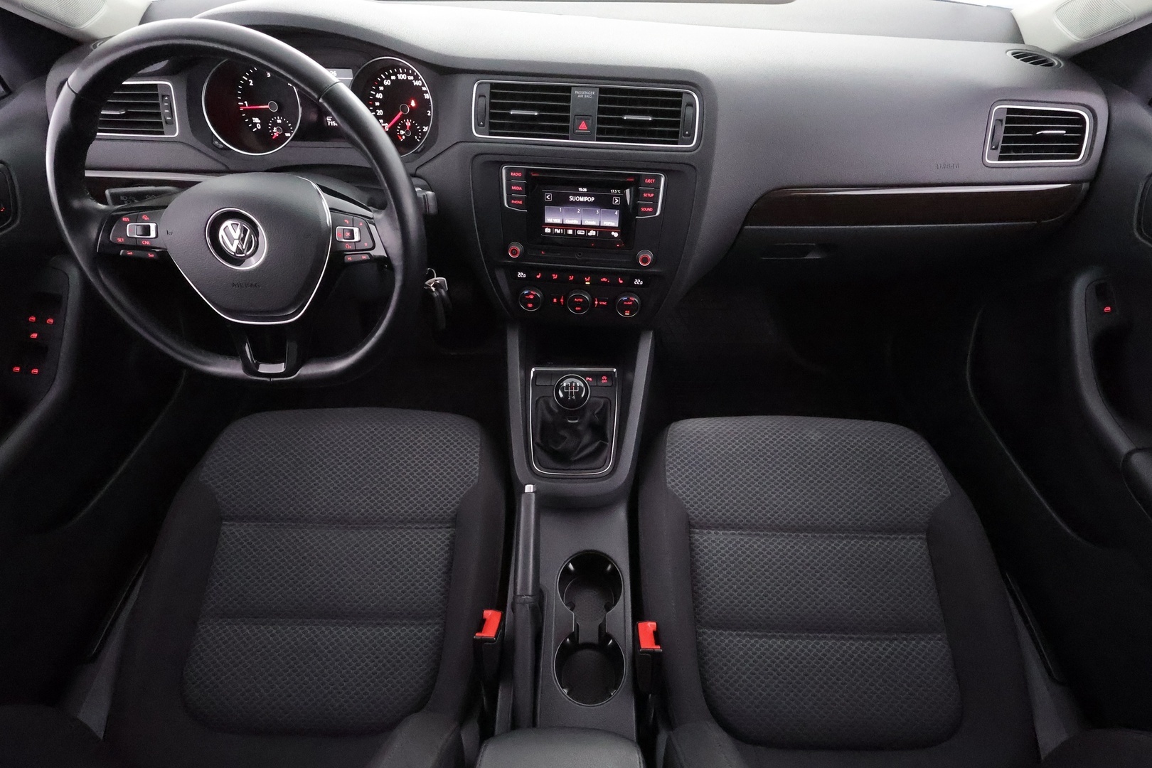 VOLKSWAGEN Jetta 2016