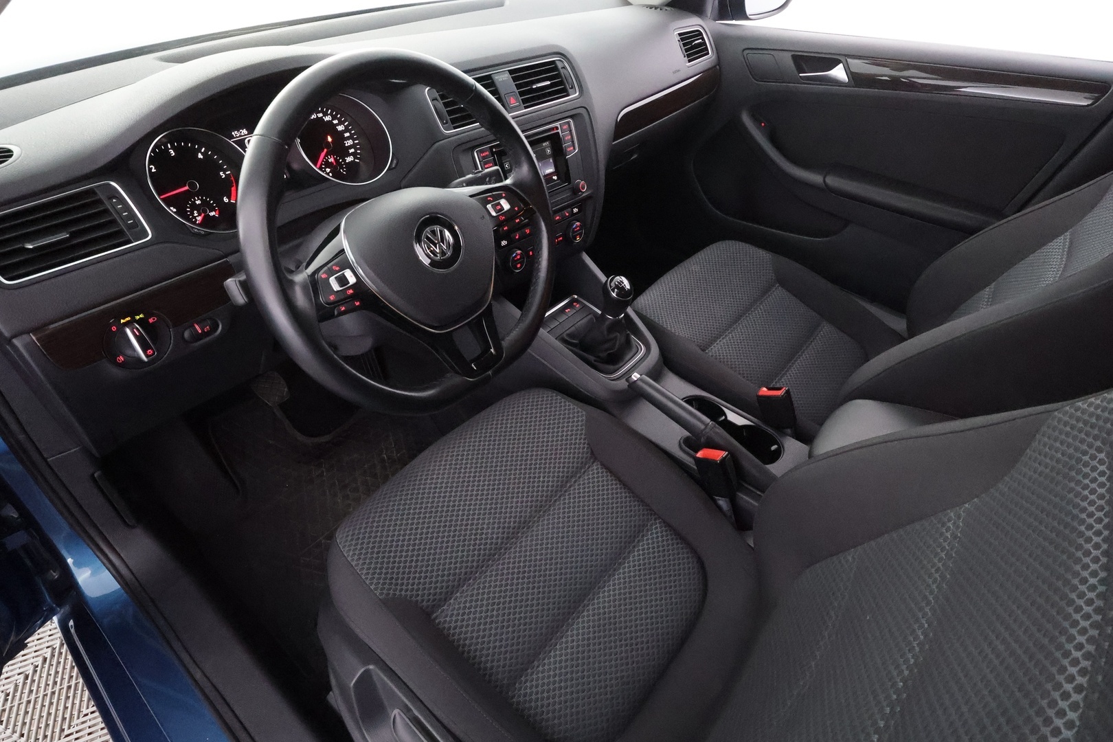 VOLKSWAGEN Jetta 2016