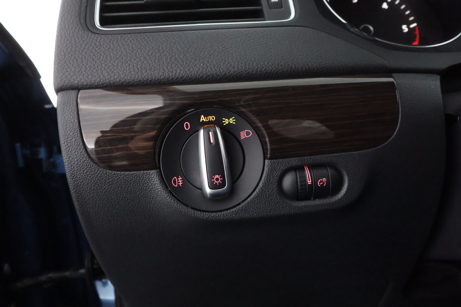 VOLKSWAGEN Jetta 2016