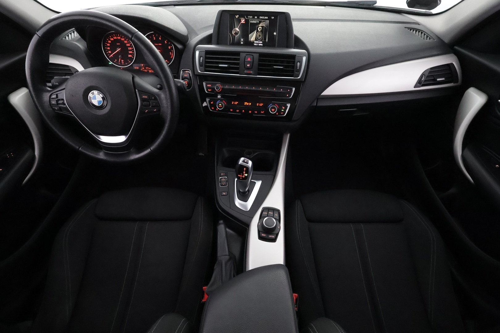 BMW 118 2017