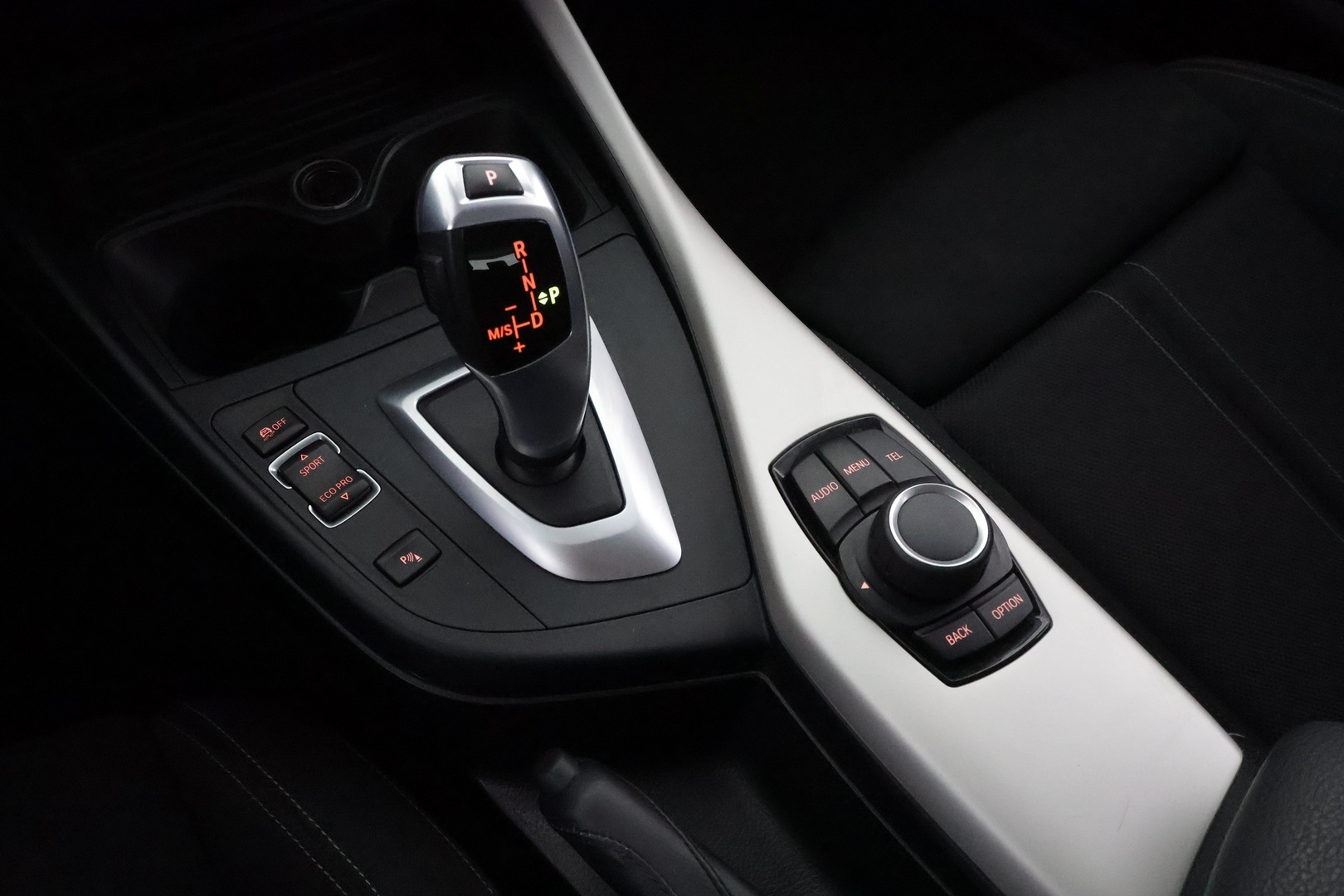 BMW 118 2017