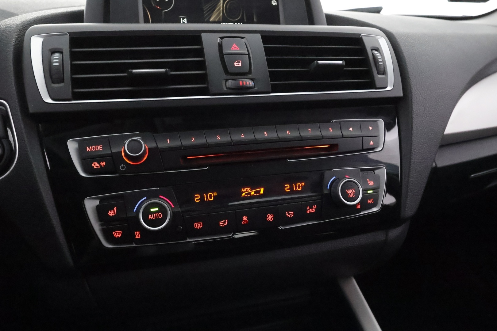 BMW 118 2017