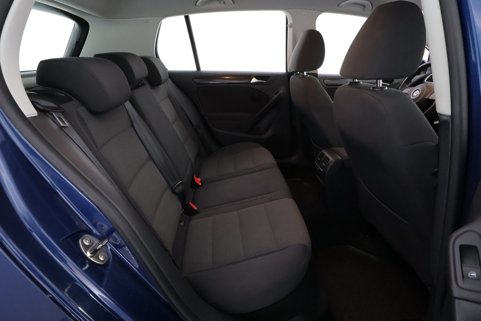 VOLKSWAGEN Golf 2012