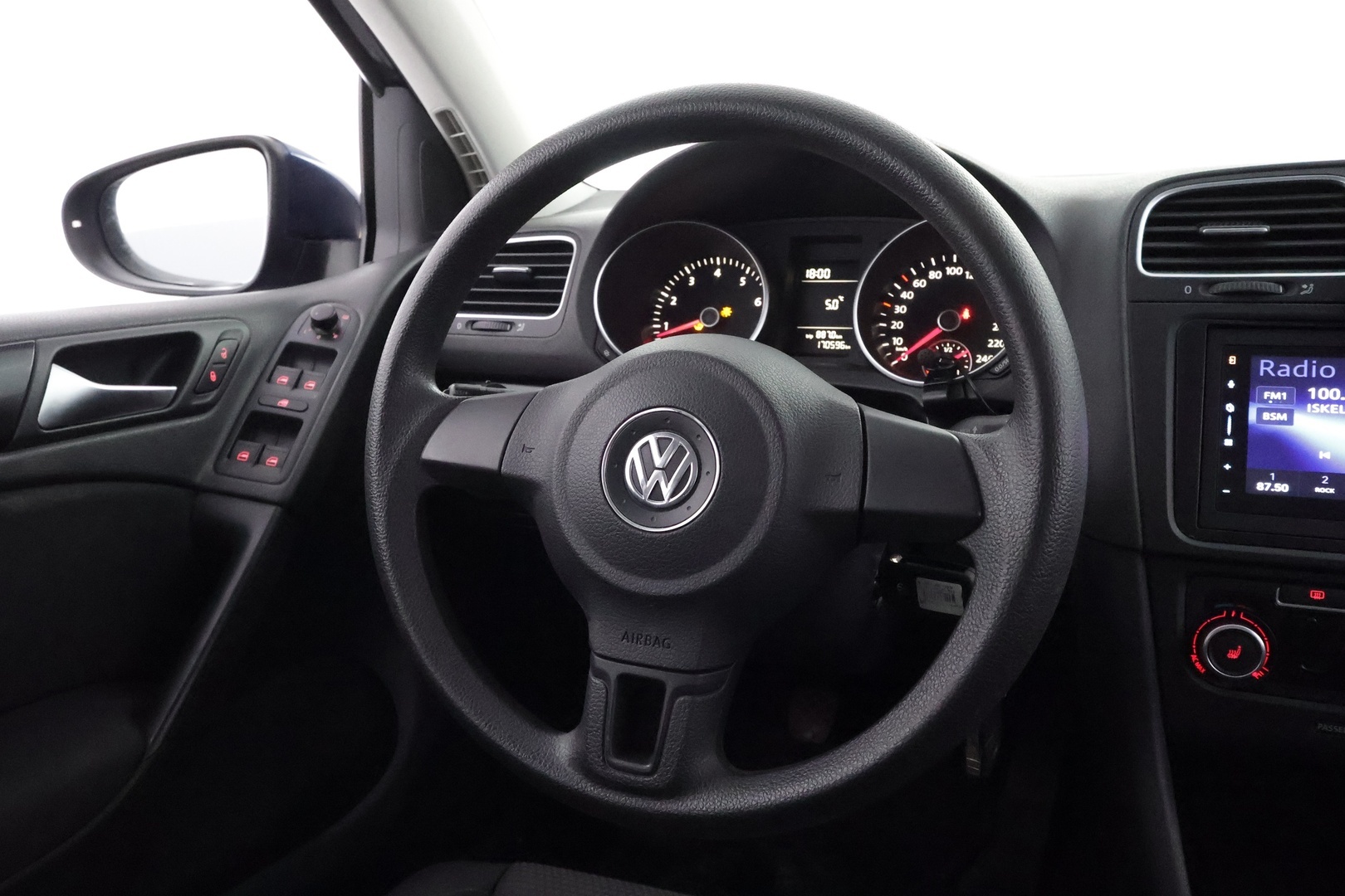 VOLKSWAGEN Golf 2012