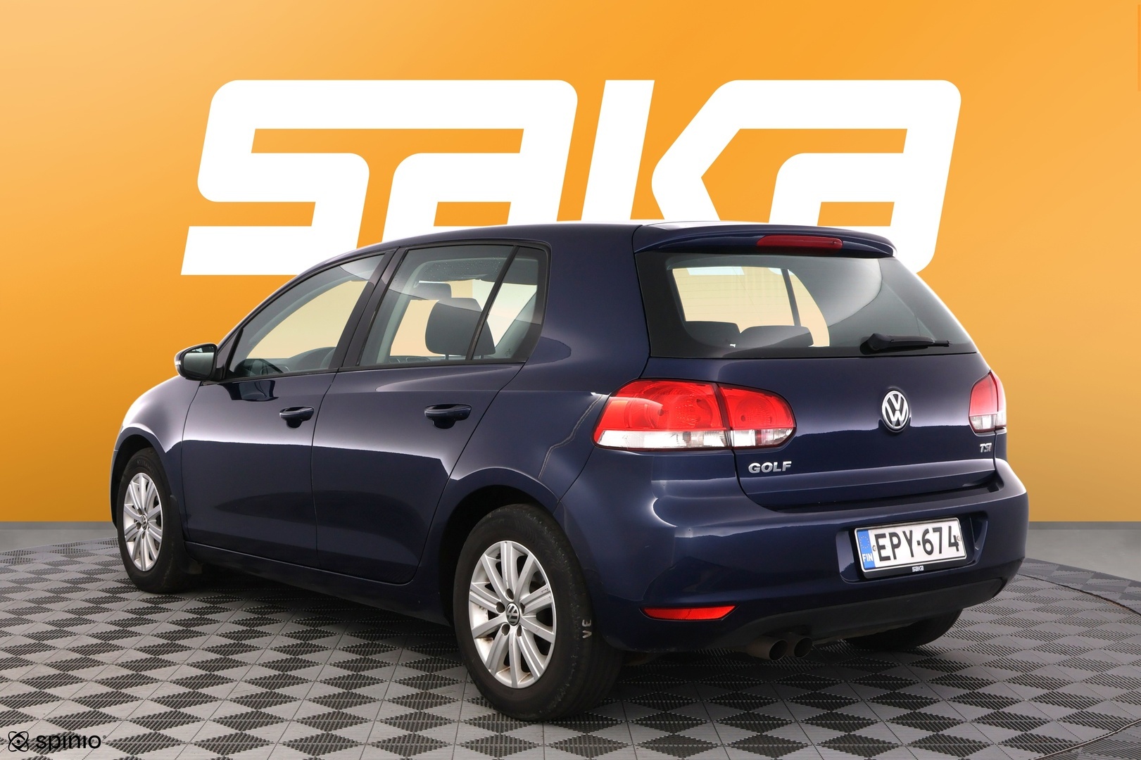 VOLKSWAGEN Golf 2012
