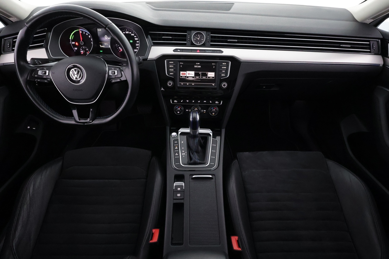 VOLKSWAGEN Passat 2016