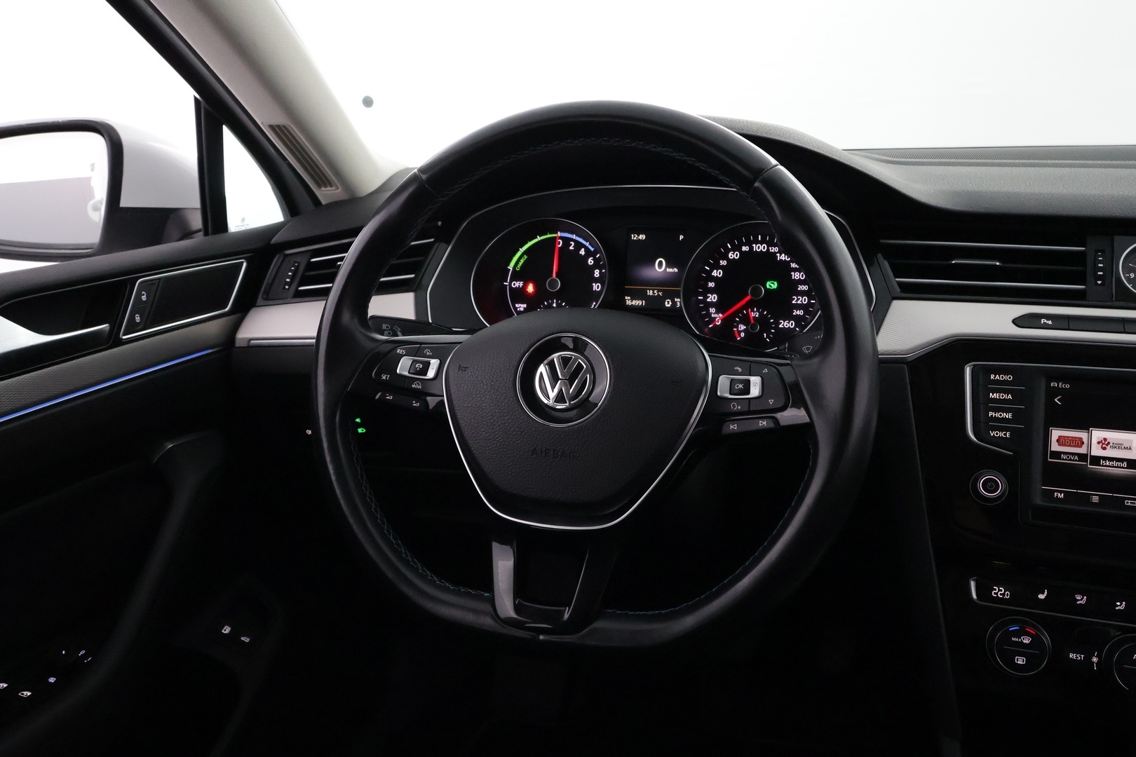 VOLKSWAGEN Passat 2016