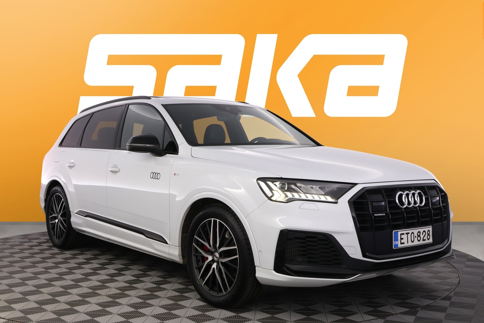 AUDI Q7 2021