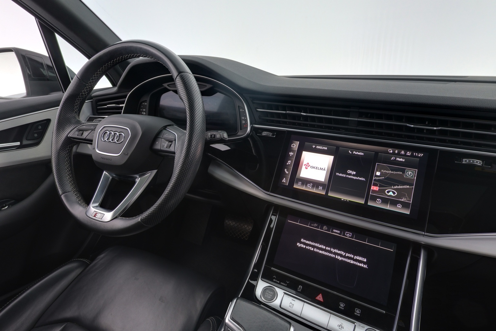 AUDI Q7 2021