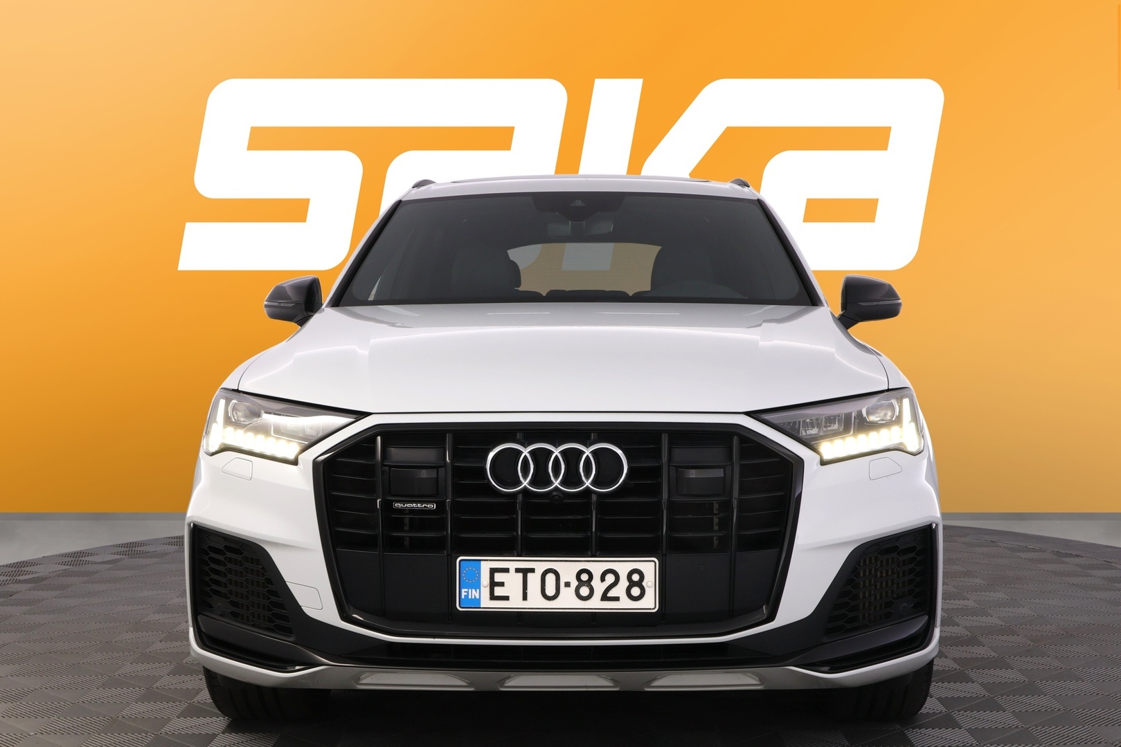 AUDI Q7 2021