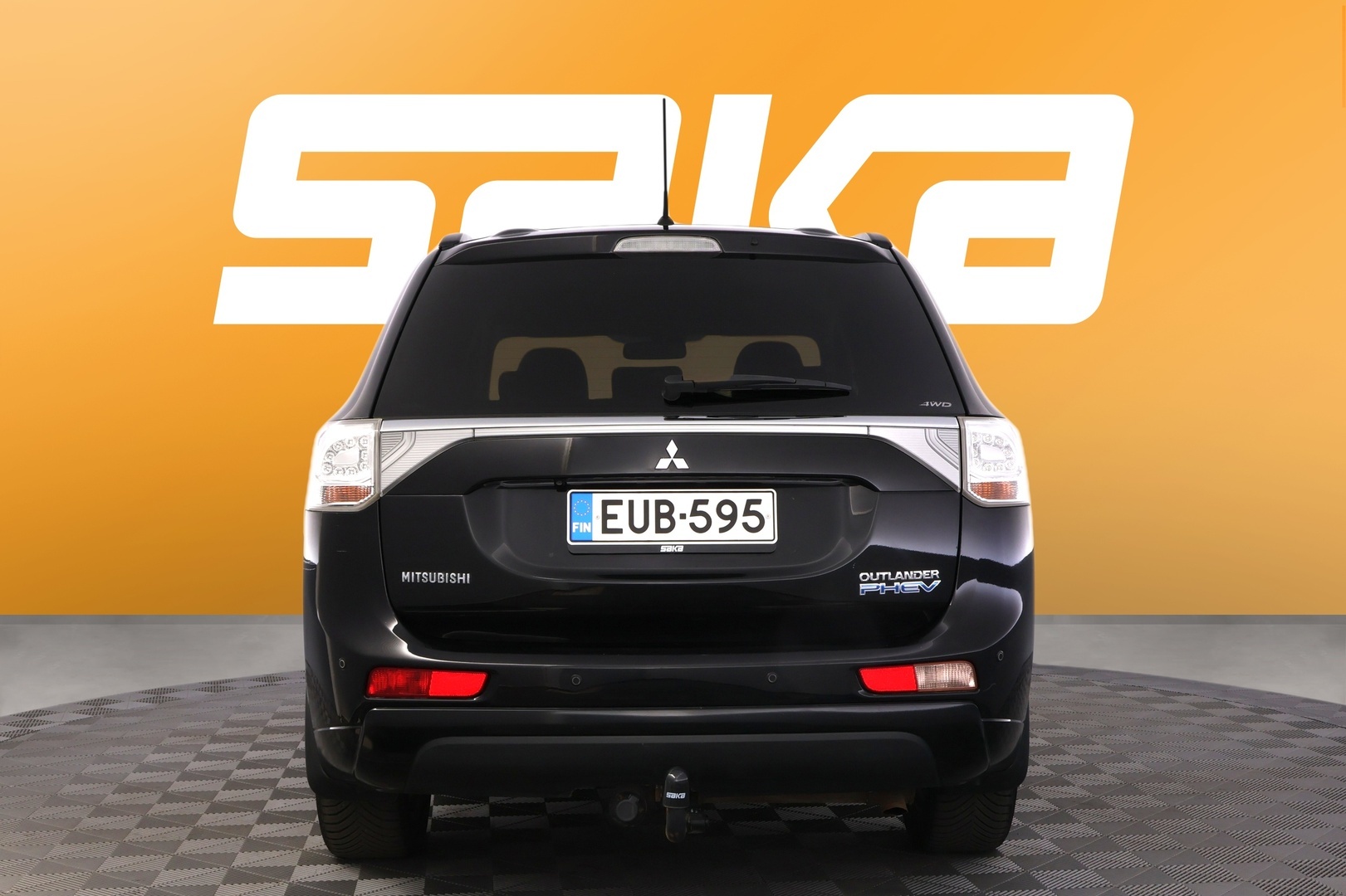 MITSUBISHI Outlander PHEV 2015