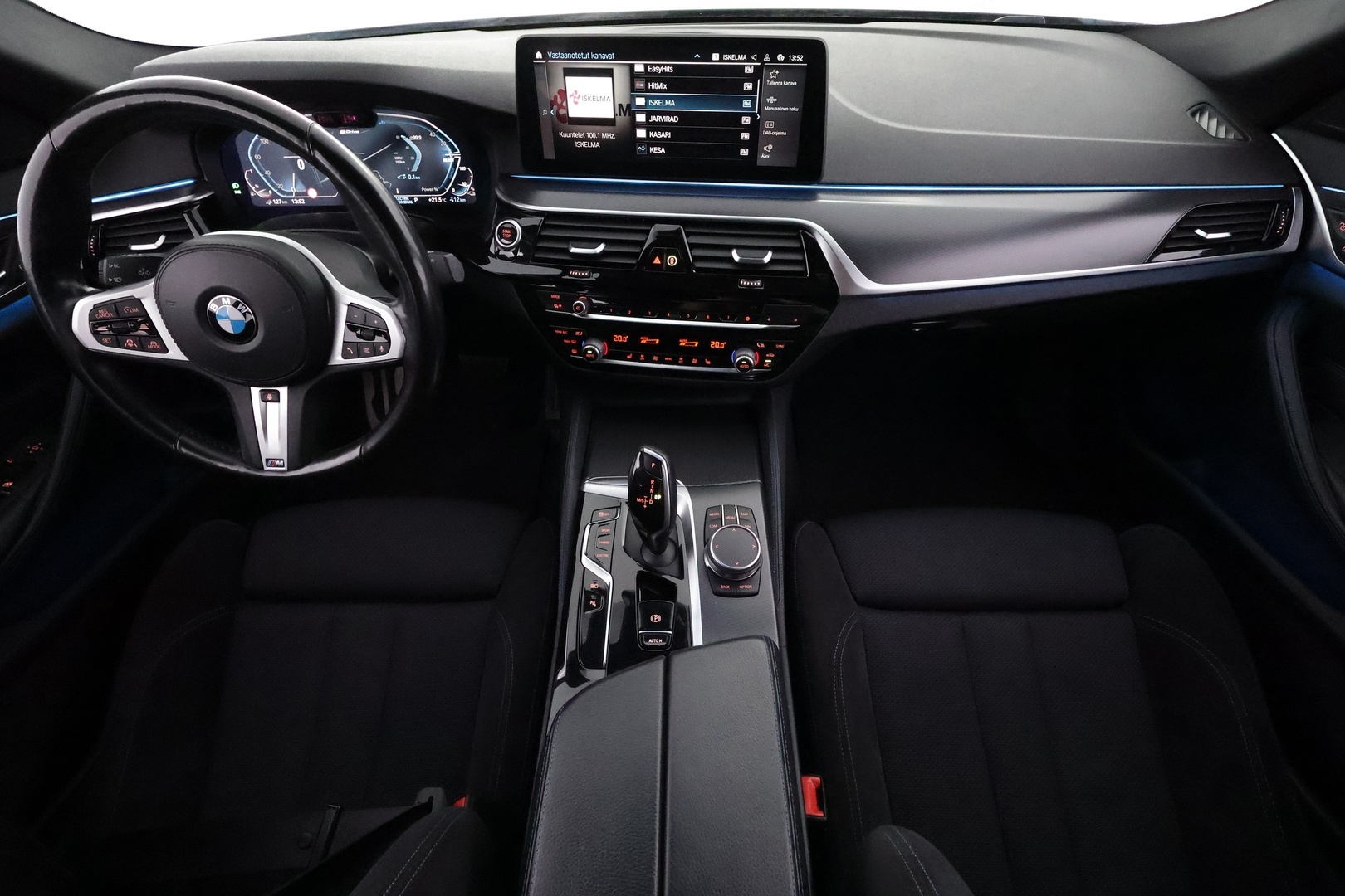 BMW 545 2021