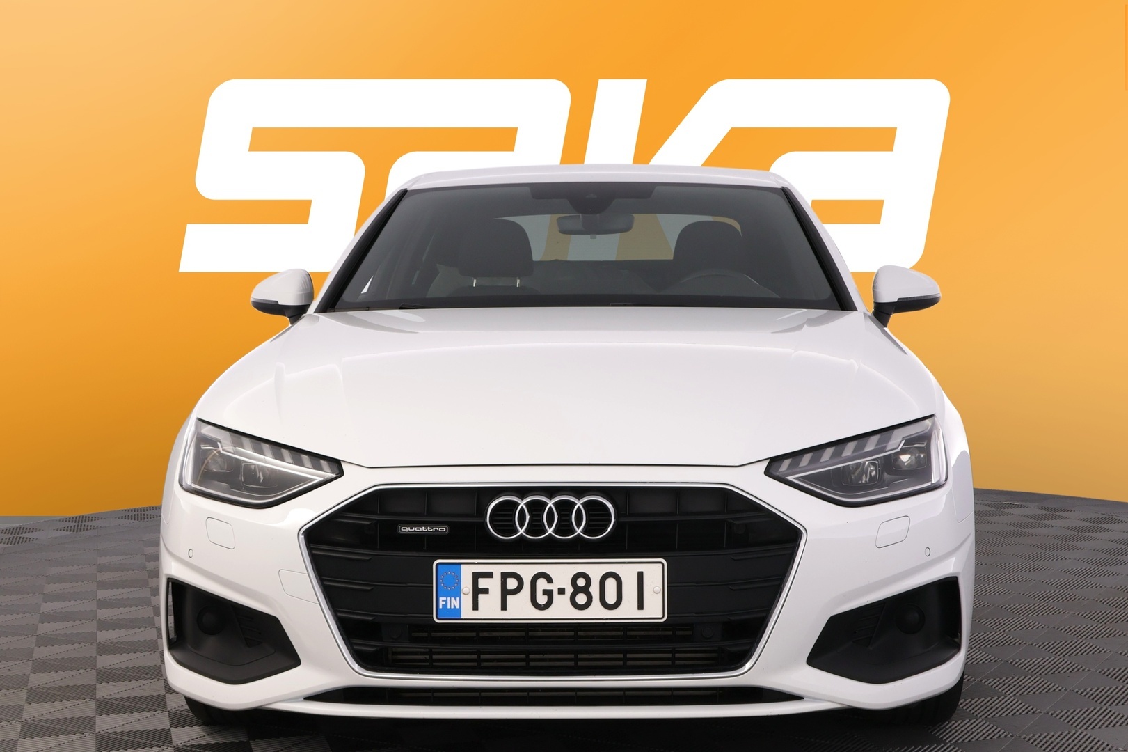 AUDI A4 2022