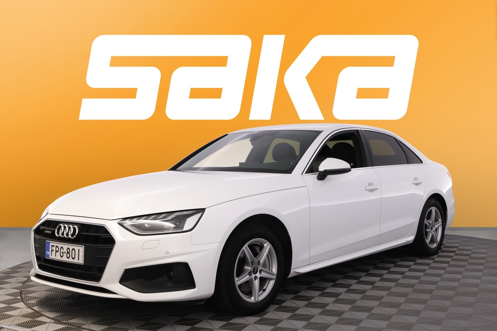 AUDI A4 2022