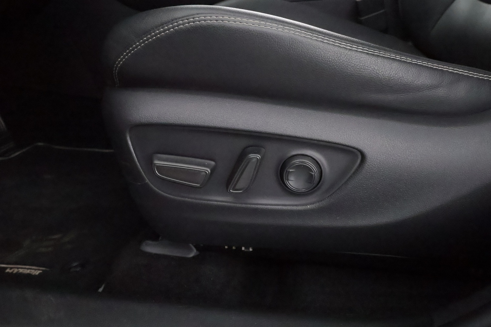 TOYOTA RAV4 2019