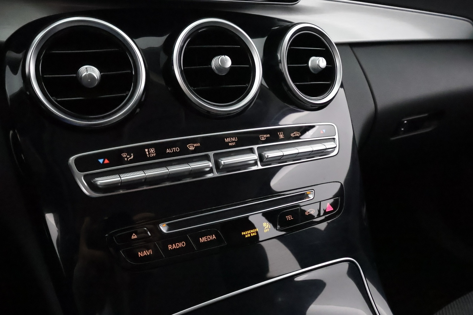 MERCEDES-BENZ C 2017