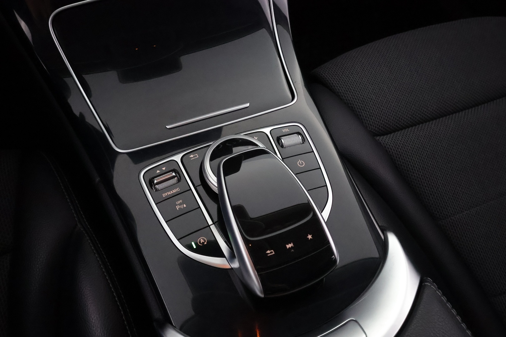 MERCEDES-BENZ C 2017