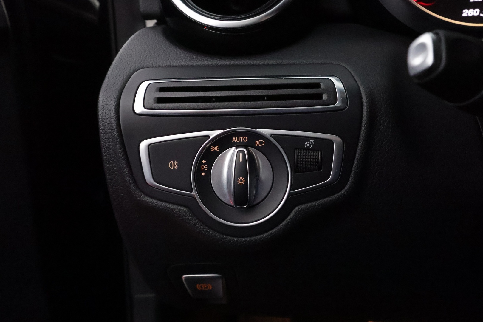 MERCEDES-BENZ C 2017