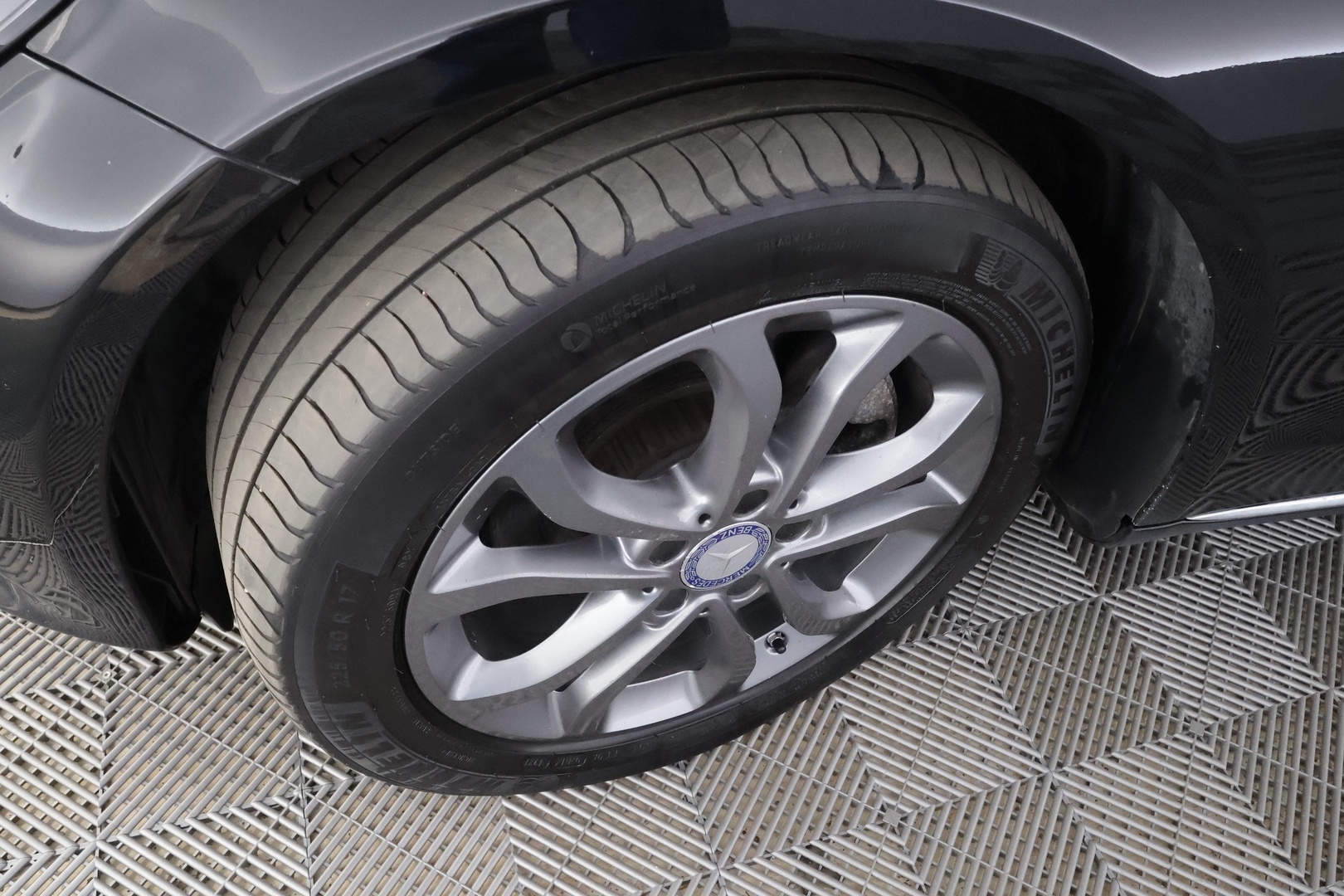 MERCEDES-BENZ C 2017