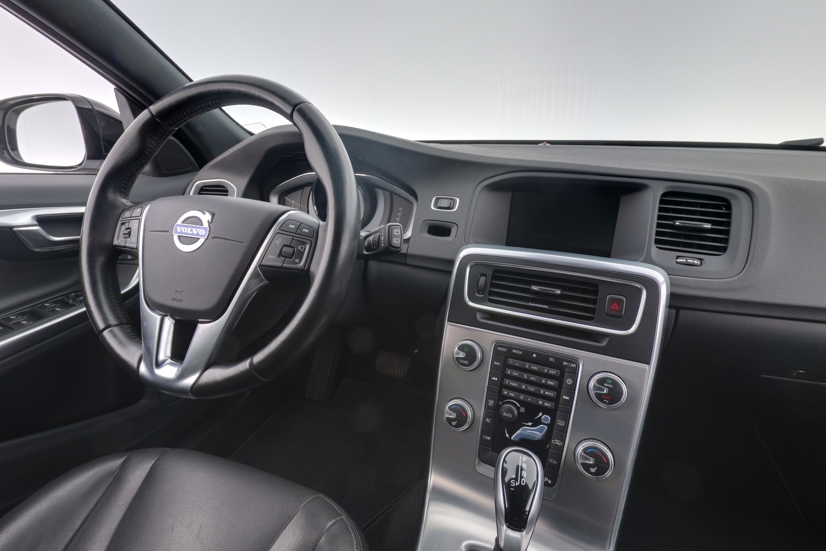 VOLVO V60 Cross Country 2018