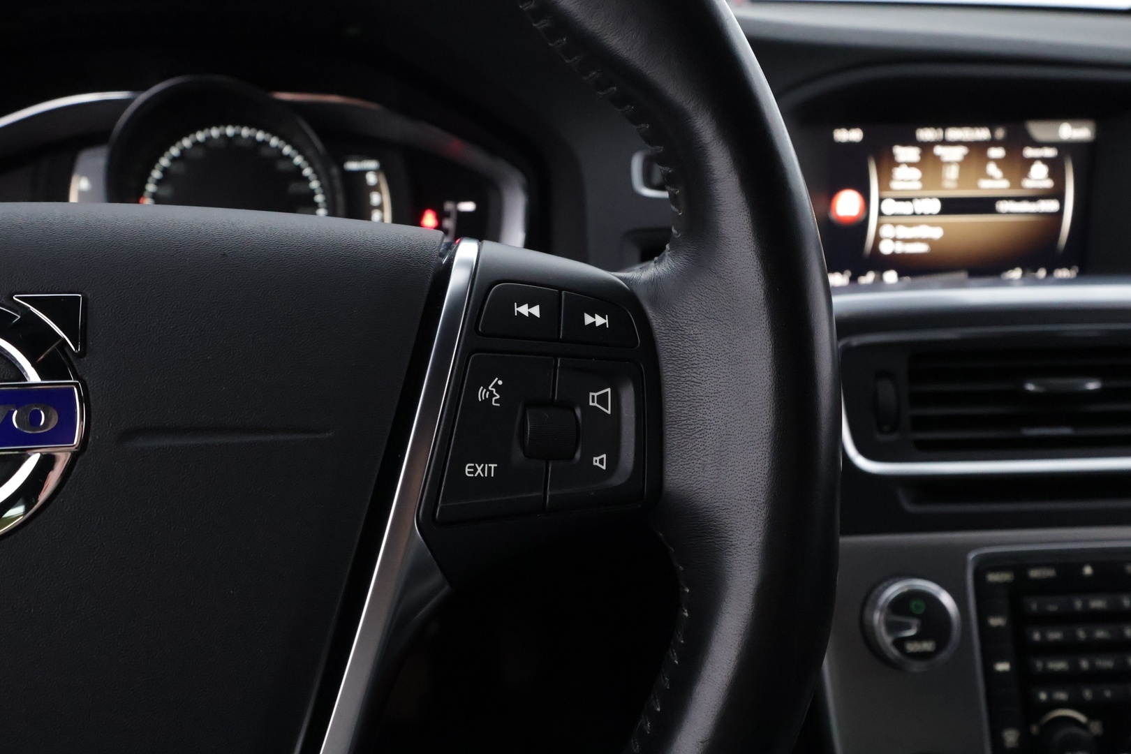 VOLVO V60 Cross Country 2018