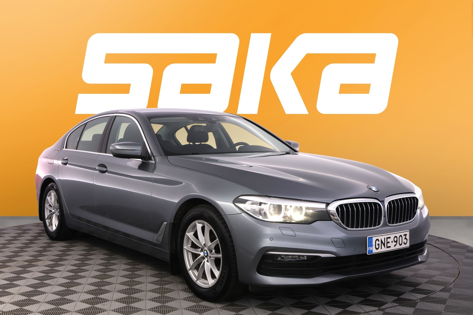 BMW 518 2018