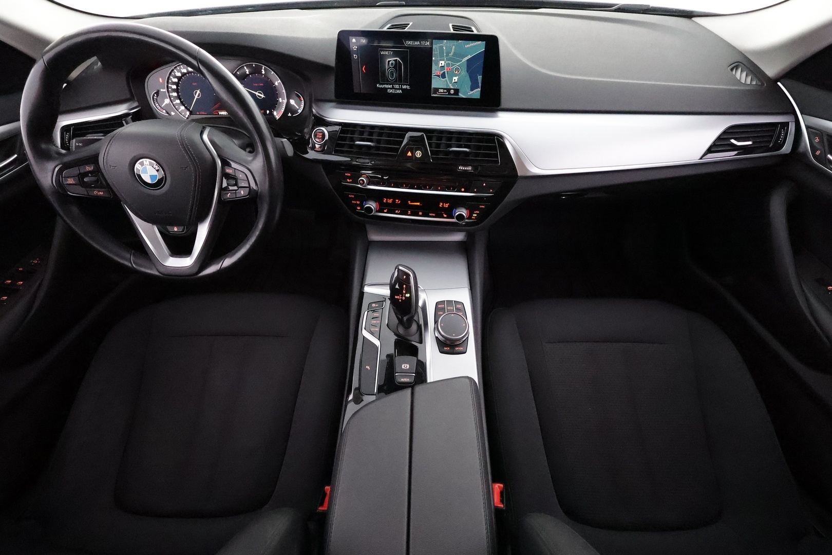 BMW 518 2018