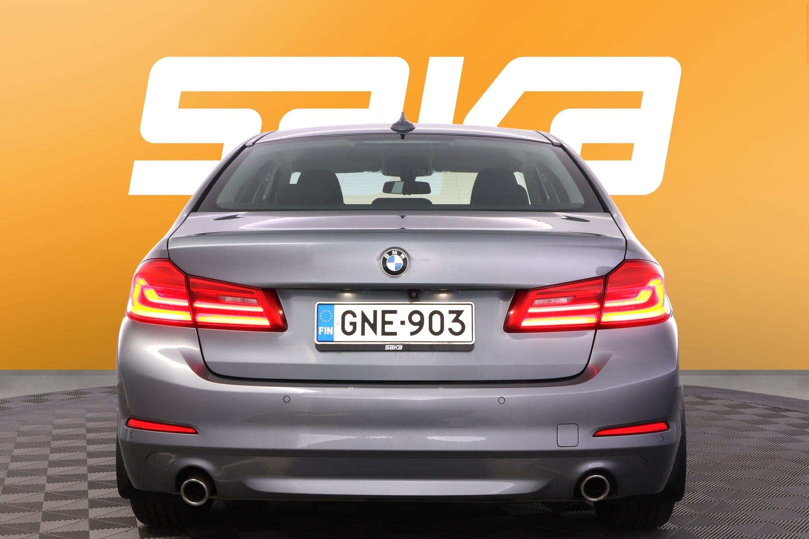 BMW 518 2018
