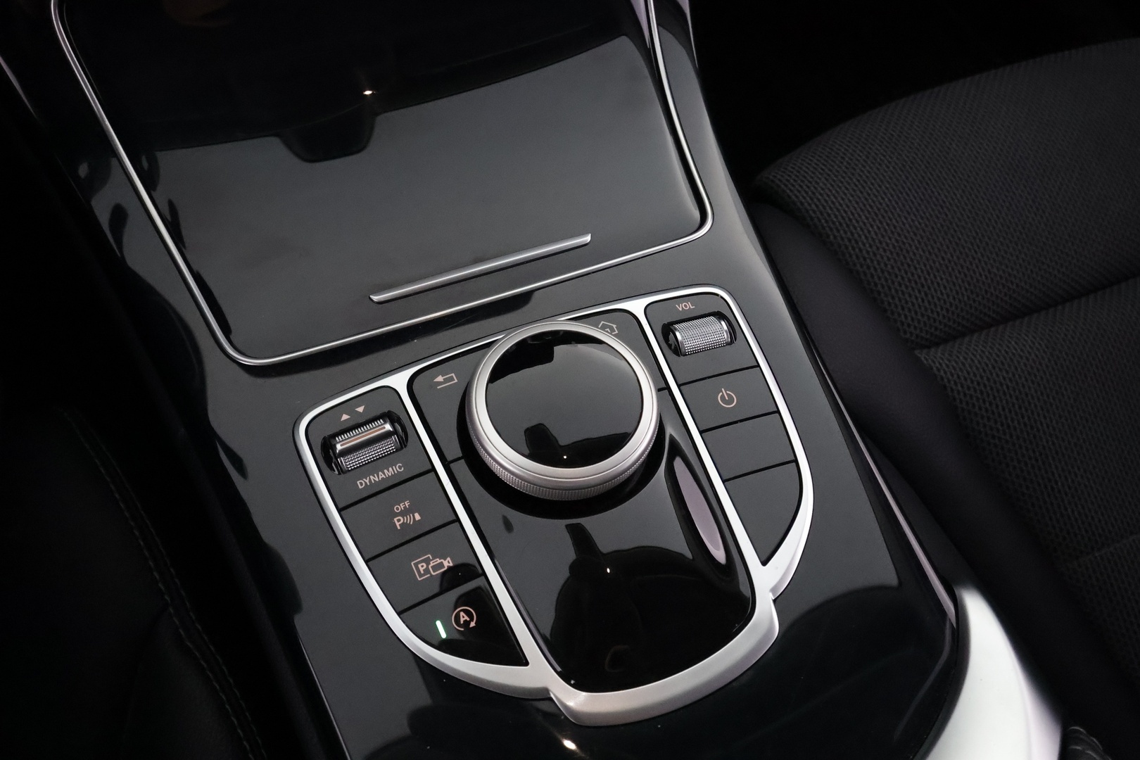 MERCEDES-BENZ C 2019