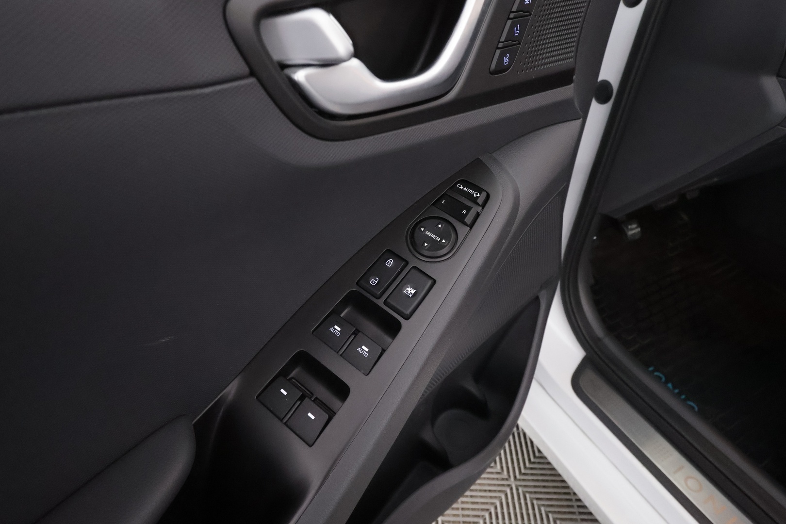 HYUNDAI IONIQ plug-in 2019