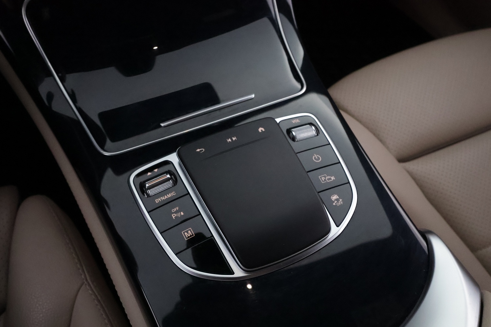 MERCEDES-BENZ GLC 2020