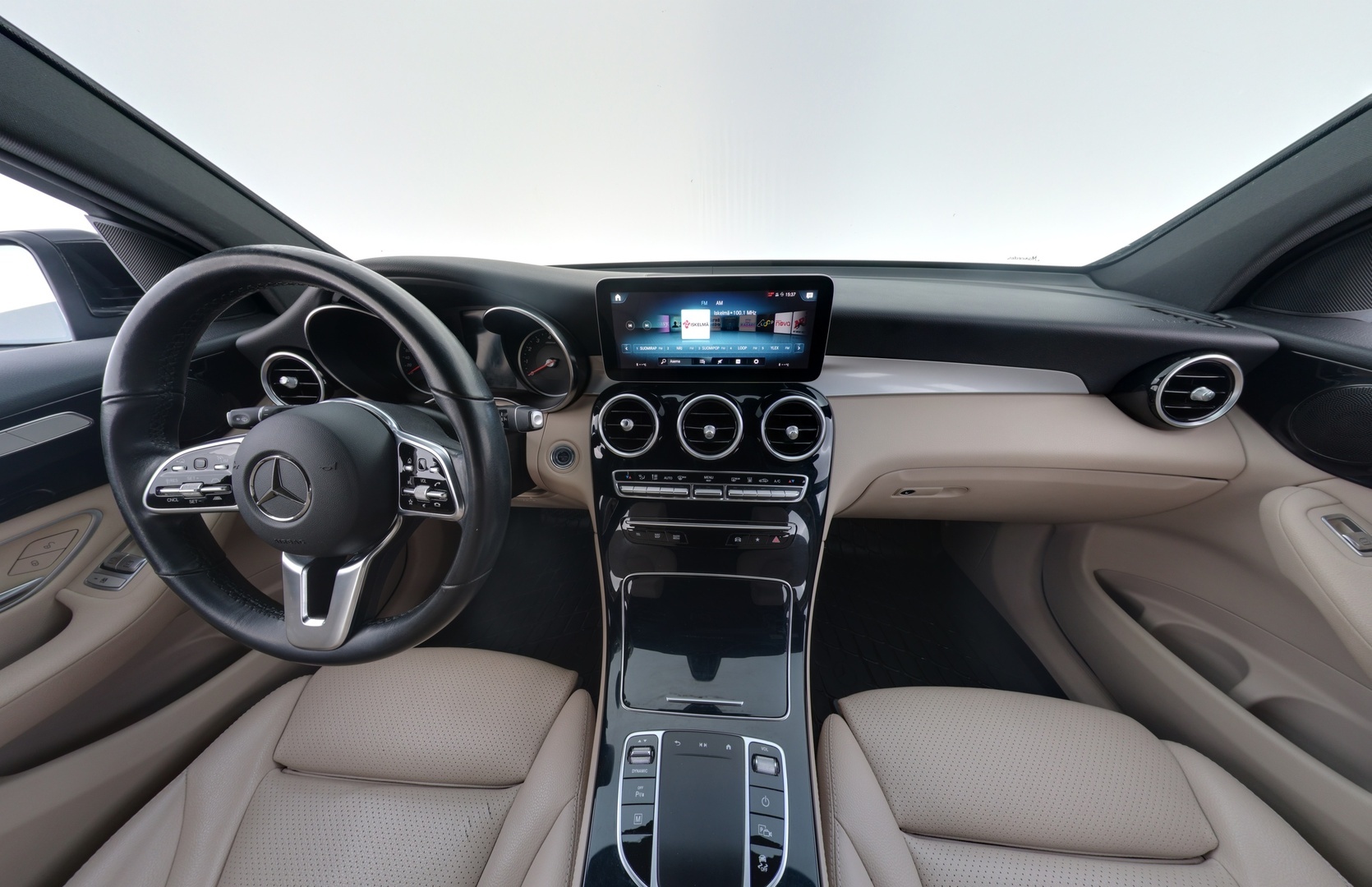 MERCEDES-BENZ GLC 2020