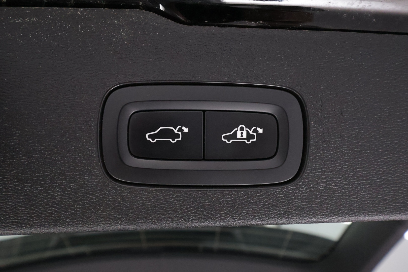 VOLVO V60 Cross Country 2023
