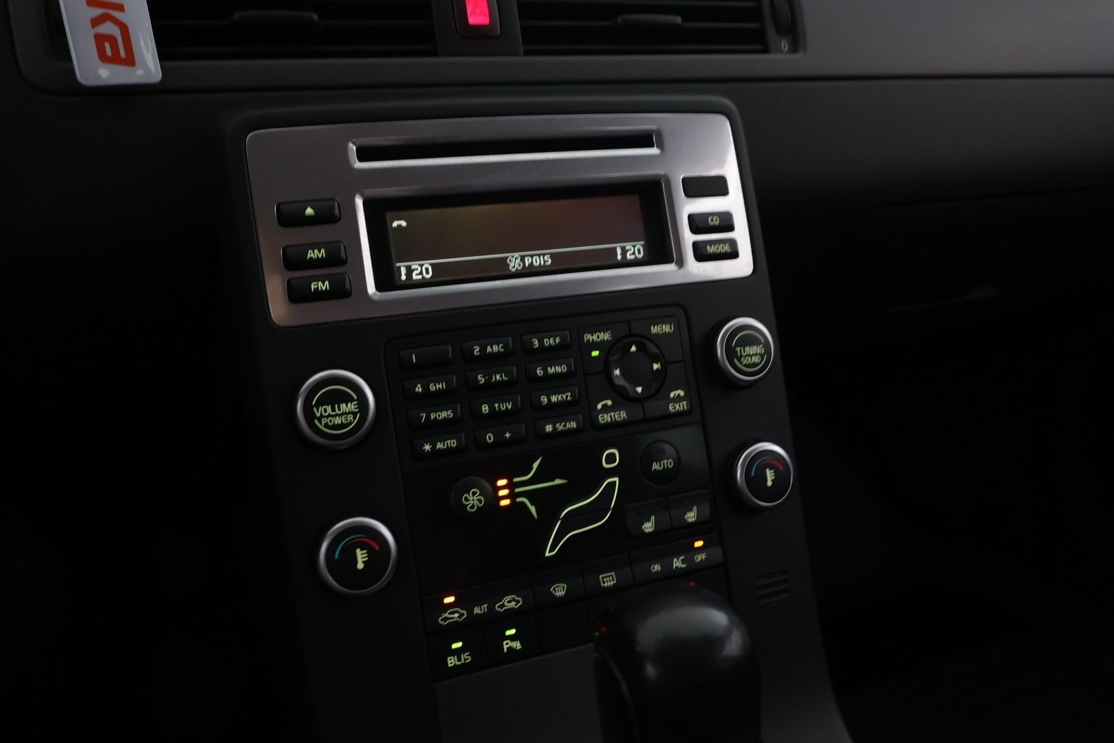VOLVO V70 2010