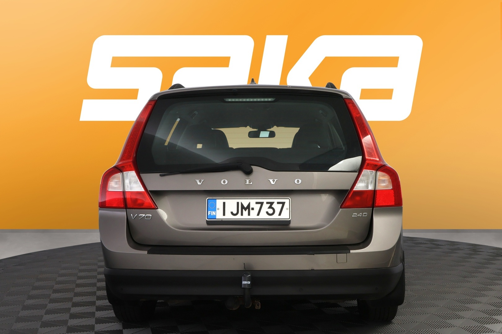 VOLVO V70 2010