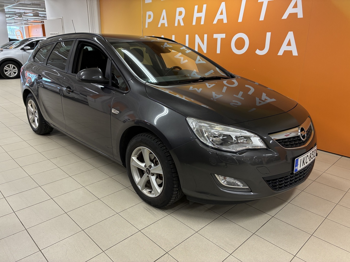 OPEL Astra 2011