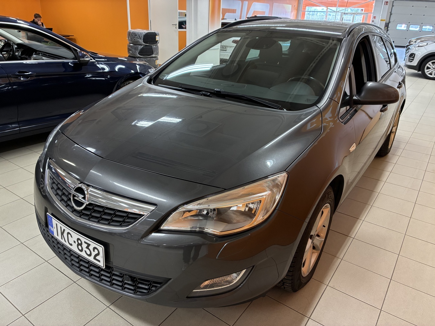 OPEL Astra 2011