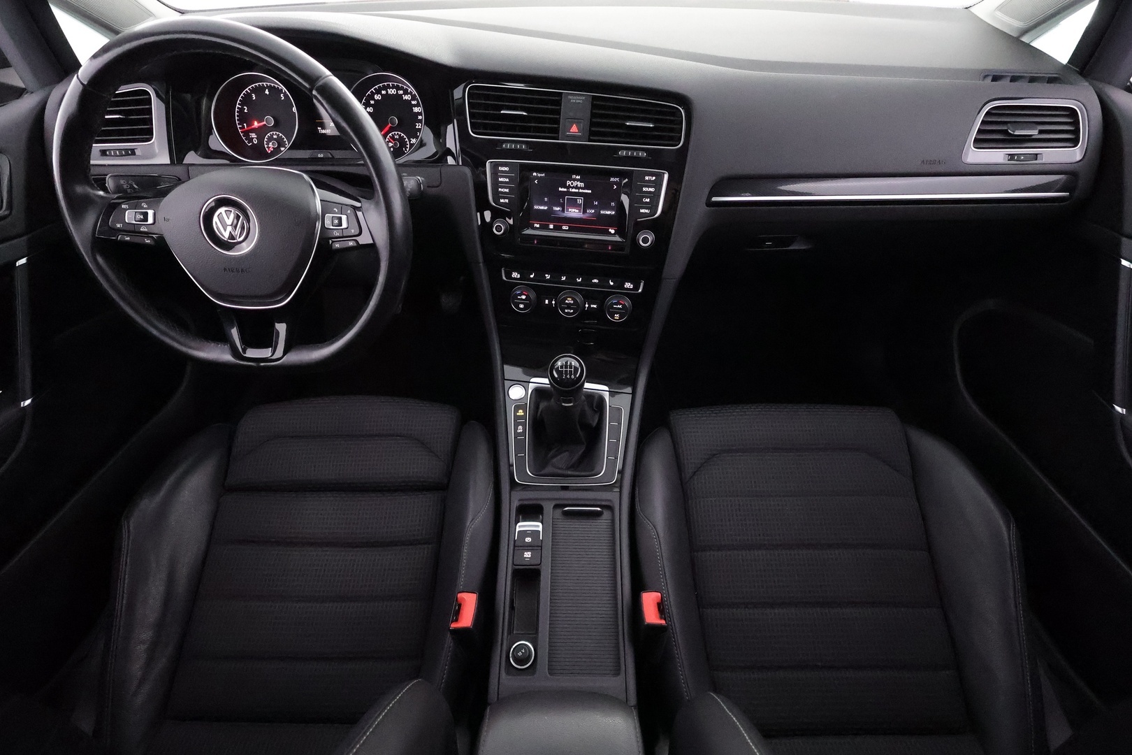 VOLKSWAGEN Golf 2014