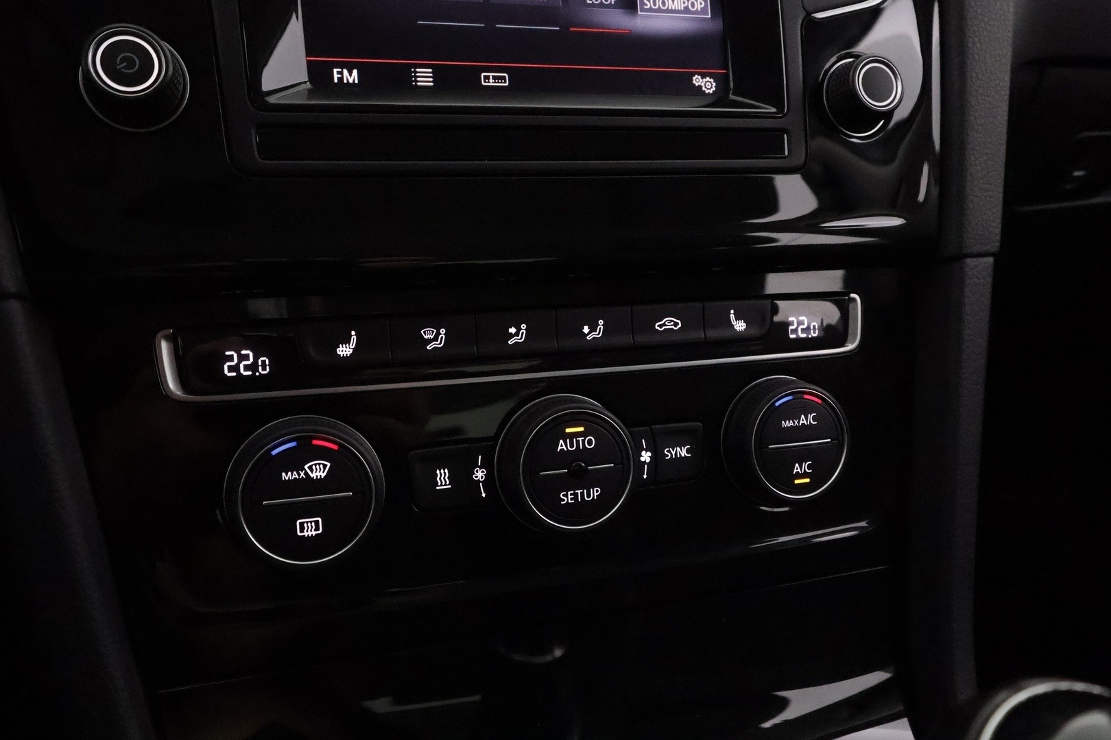 VOLKSWAGEN Golf 2014
