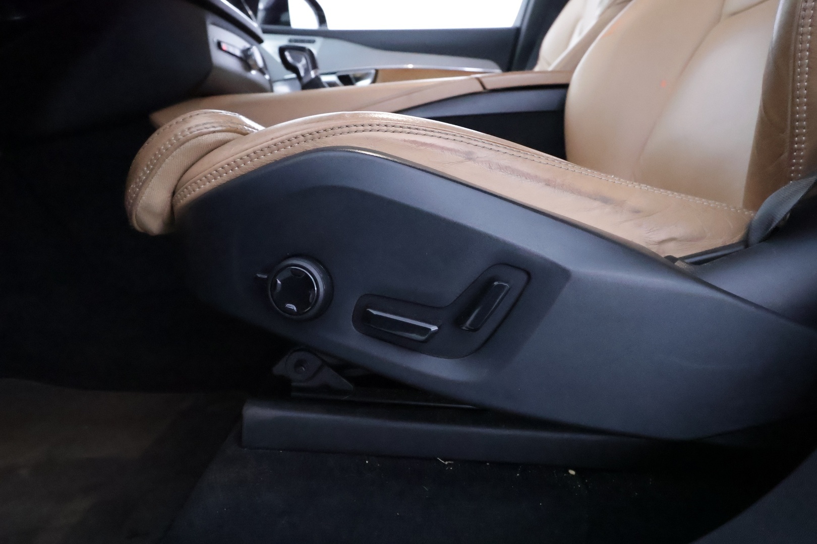 VOLVO XC90 2016