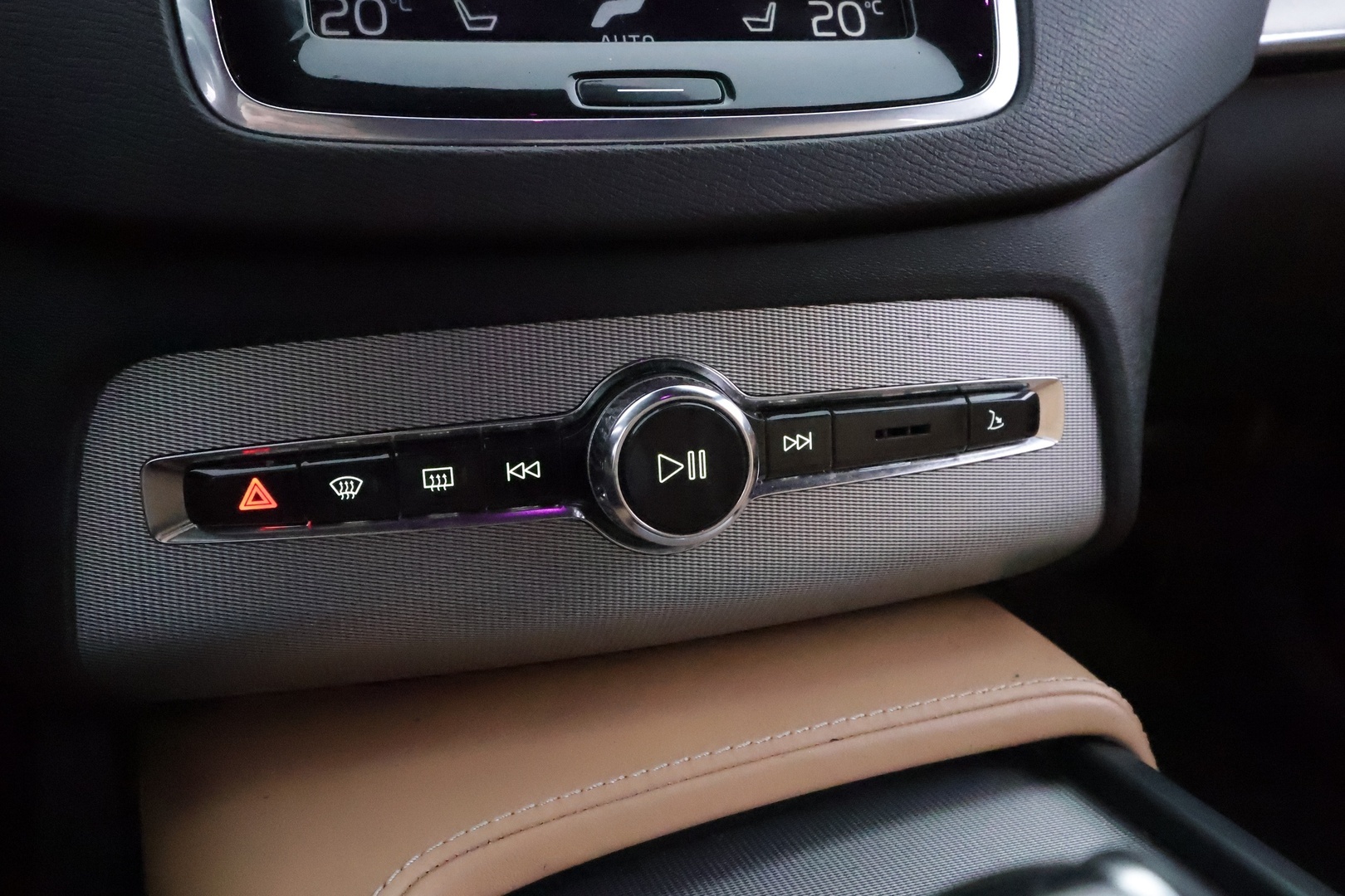 VOLVO XC90 2016