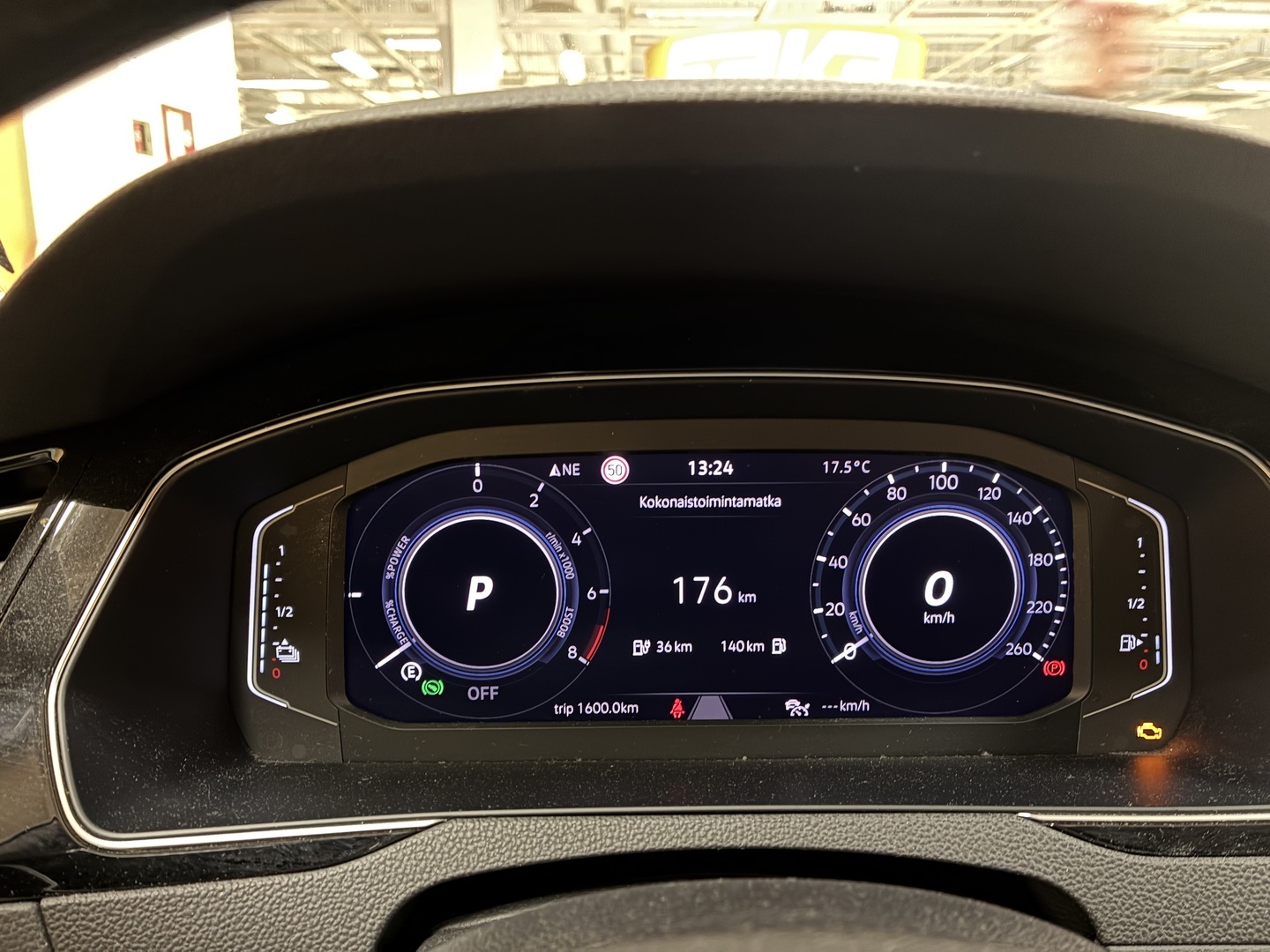 VOLKSWAGEN Passat 2022