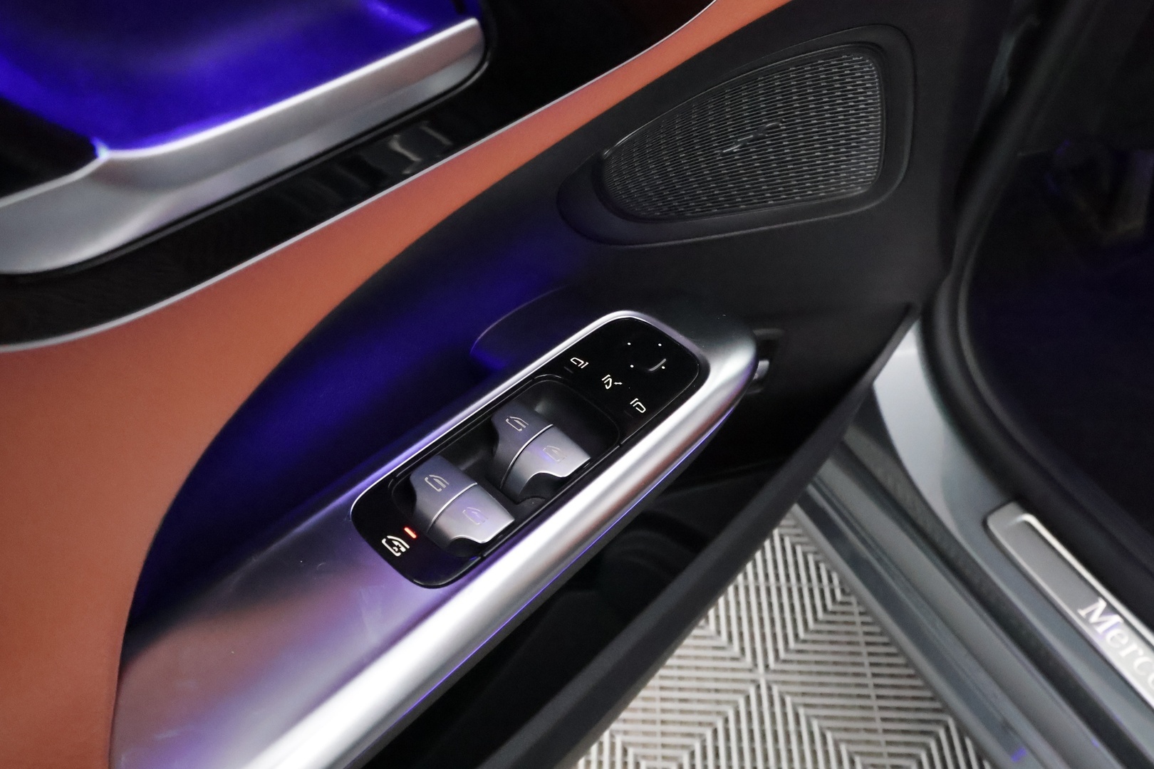 MERCEDES-BENZ C 2022