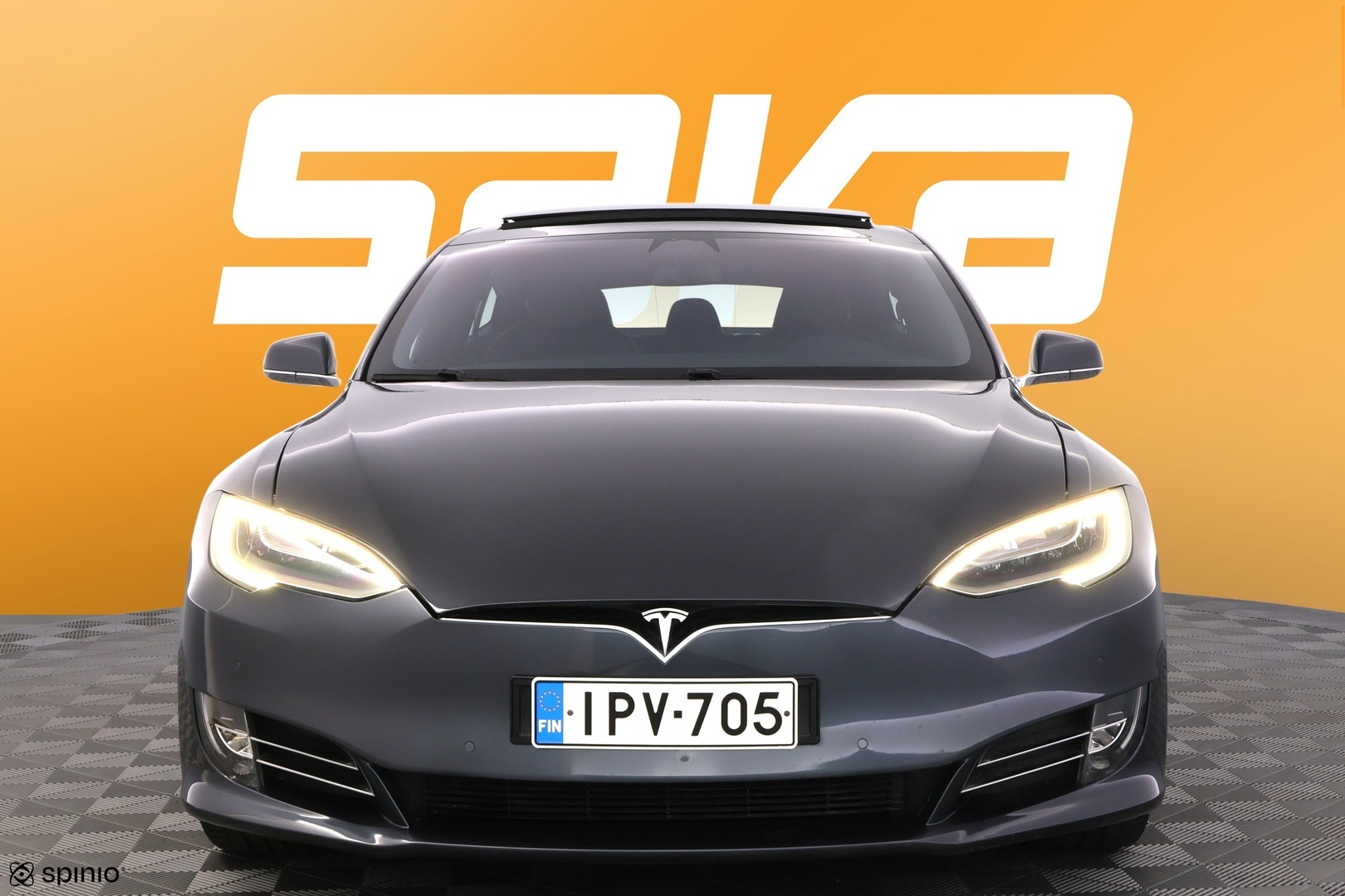 TESLA Model S 2018